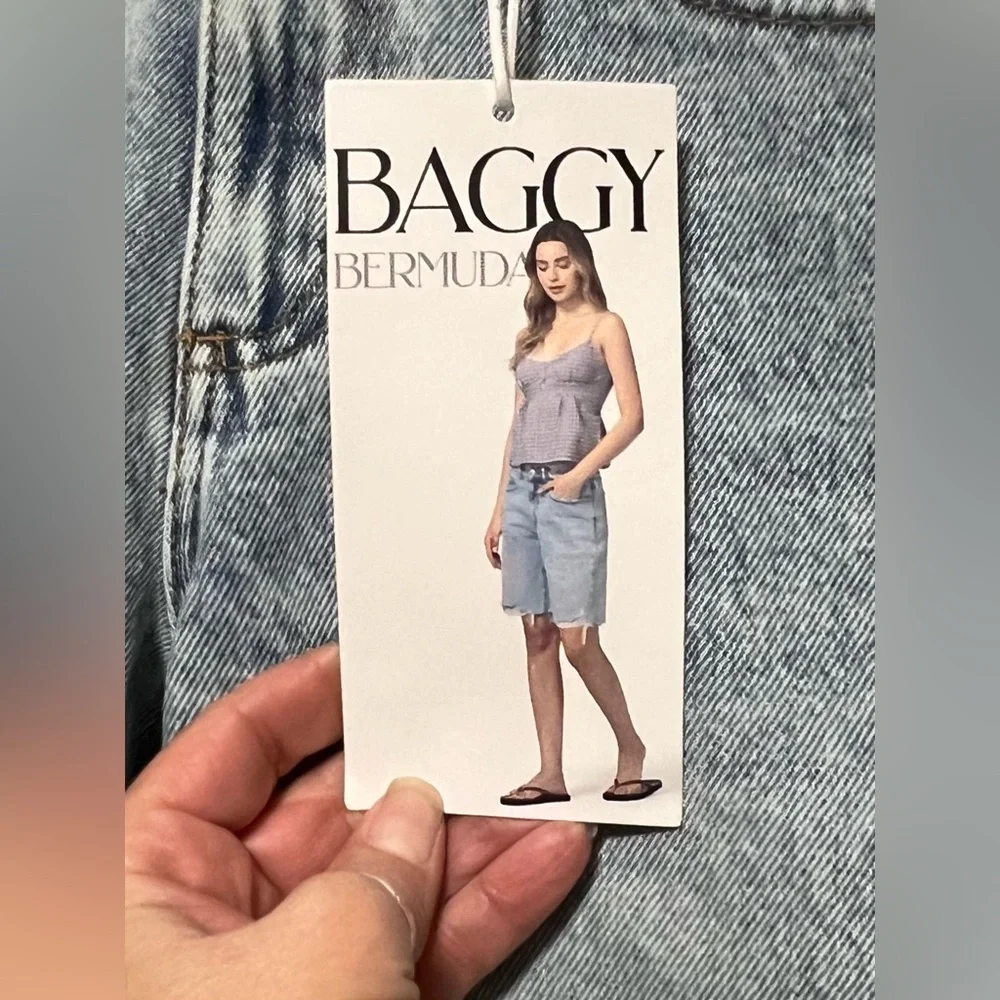 NWT Simple Society Baggy Bermuda Dad Jean Shorts Denim Distressed Summer Casual